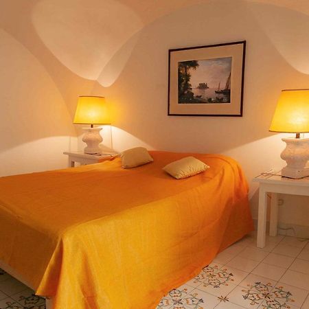 Casa Vacanze Belledonne Apartment เนเปิลส์ ภายนอก รูปภาพ
